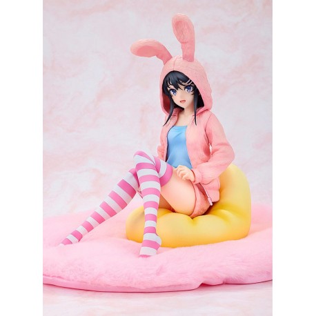 mai-sakurajima-hoodie-look-rabbit-ears-ver-popular-edition