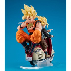 Super Saiyan Son Goku & Super Saiyan Son Gohan & Bike Desktop Real McCoy EX